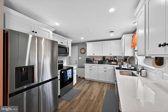 525 MOUNTAIN RD, Dillsburg, PA 17019