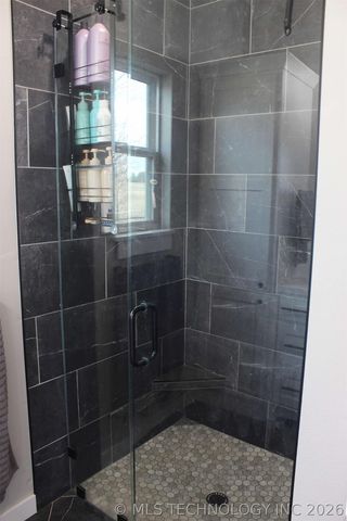 318 Twin Creeks Lane, Pryor, OK 74361