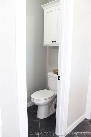 318 Twin Creeks Lane, Pryor, OK 74361