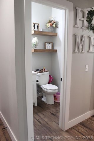 318 Twin Creeks Lane, Pryor, OK 74361