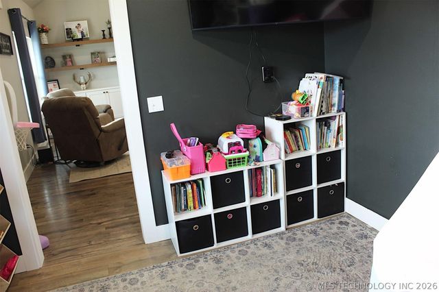 318 Twin Creeks Lane, Pryor, OK 74361