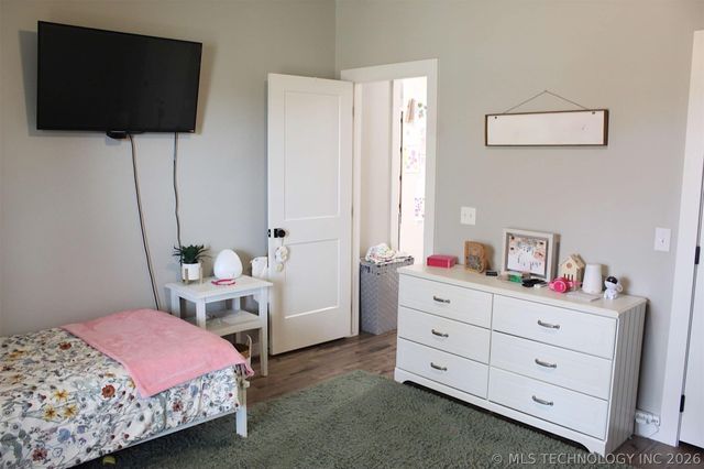 318 Twin Creeks Lane, Pryor, OK 74361