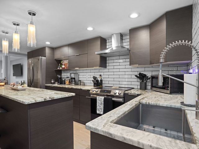 5 Hundley Court LL, Stamford, CT 06902