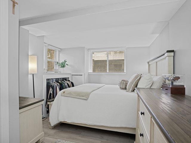 5 Hundley Court LL, Stamford, CT 06902