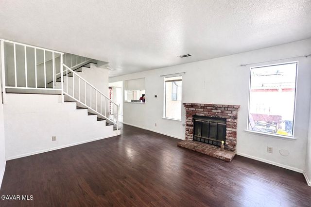 37711 San Ysidro Way, Palmdale, CA 93550