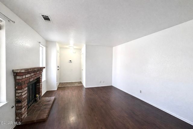 37711 San Ysidro Way, Palmdale, CA 93550