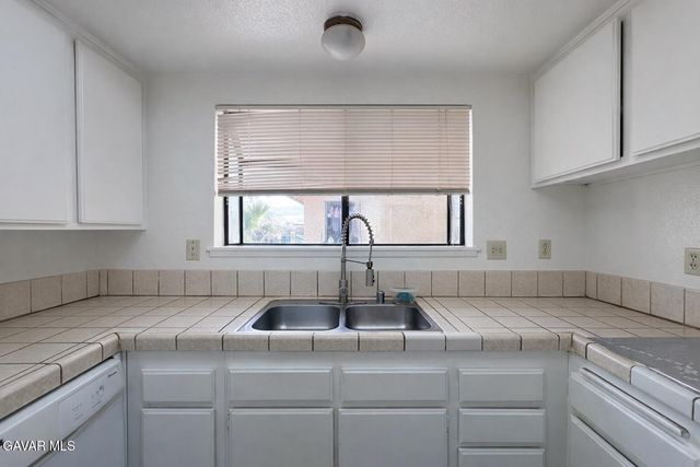 37711 San Ysidro Way, Palmdale, CA 93550