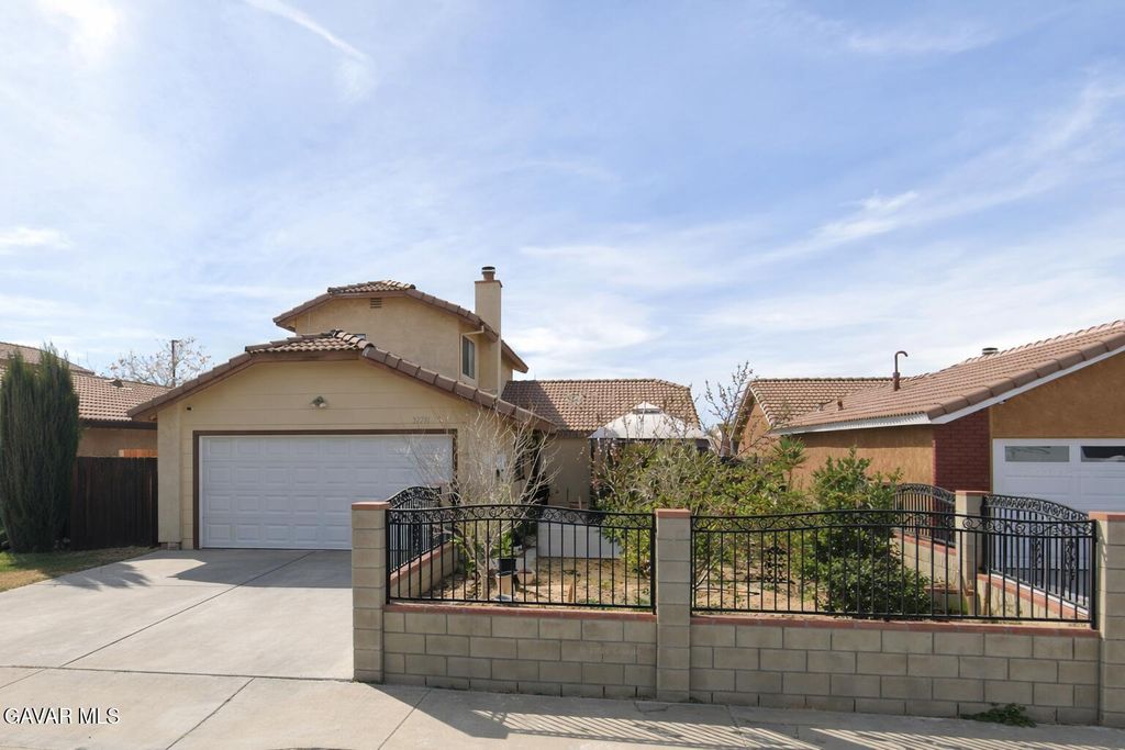 37711 San Ysidro Way, Palmdale, CA 93550
