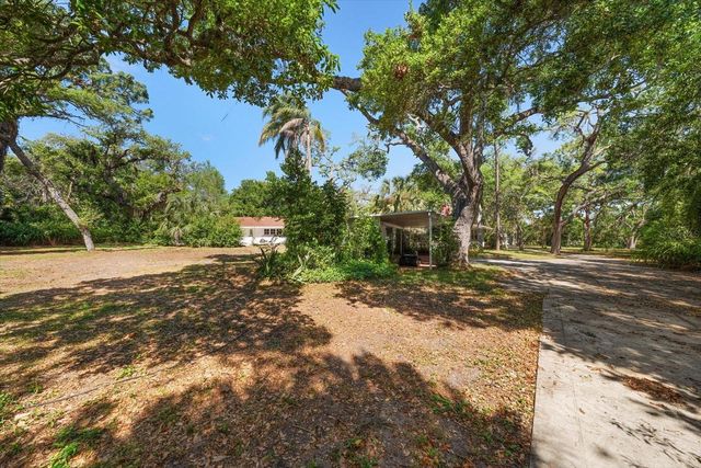 11496 74TH AVENUE, Seminole, FL 33772