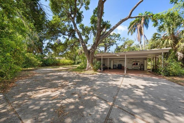 11496 74TH AVENUE, Seminole, FL 33772