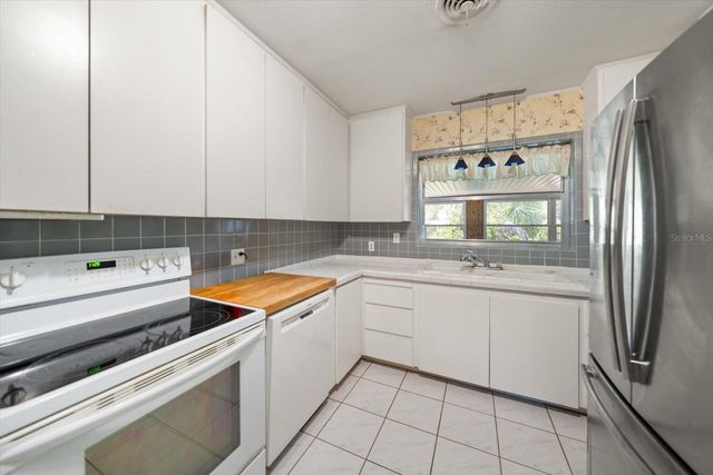 11496 74TH AVENUE, Seminole, FL 33772