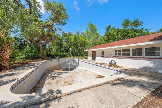 11496 74TH AVENUE, Seminole, FL 33772