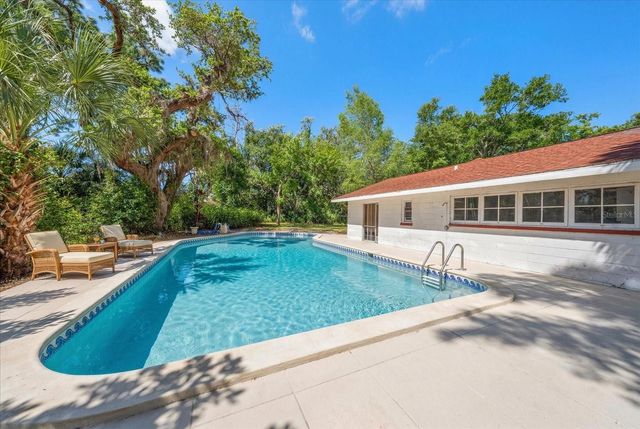 11496 74TH AVENUE, Seminole, FL 33772