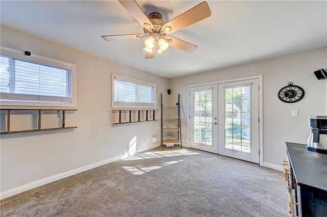 801 W 86th Terrace, Kansas City, MO 64114