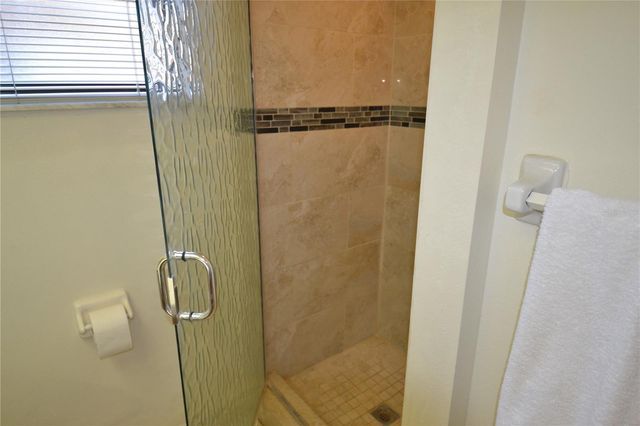 336 WOODLAKE WYNDE, Oldsmar, FL 34677