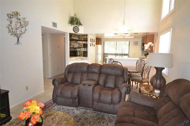 336 WOODLAKE WYNDE, Oldsmar, FL 34677
