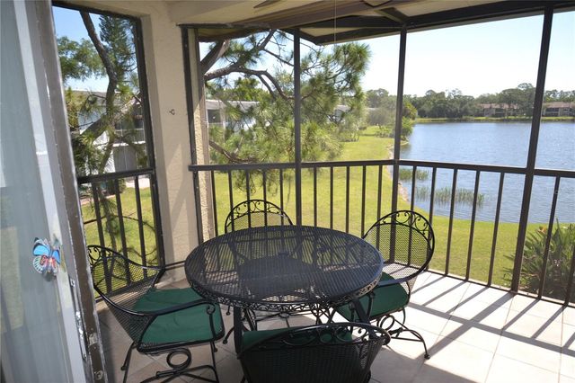 336 WOODLAKE WYNDE, Oldsmar, FL 34677