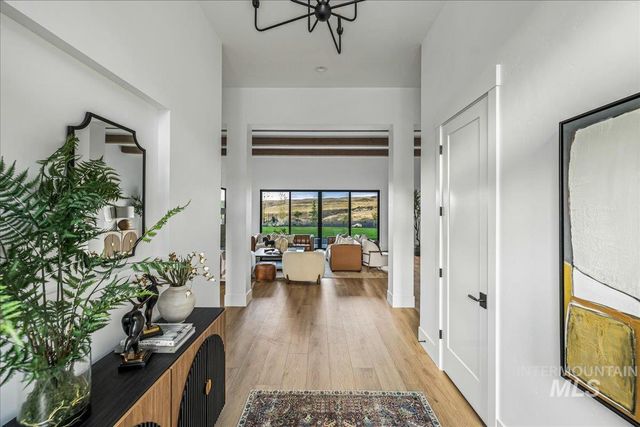 20373 N Swire Green Way, Boise, ID 83714