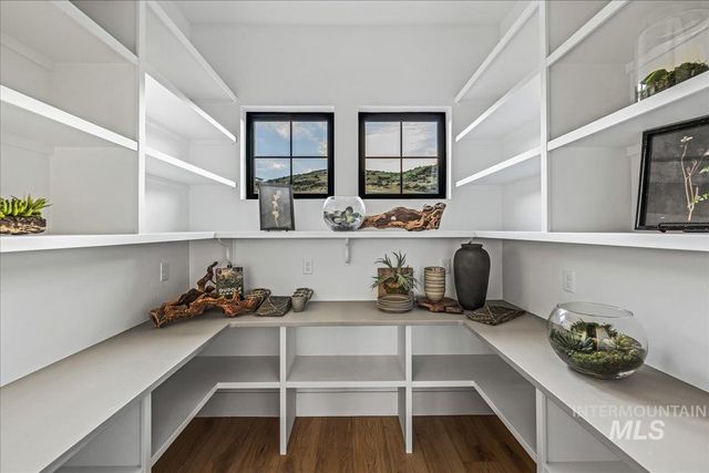 20373 N Swire Green Way, Boise, ID 83714