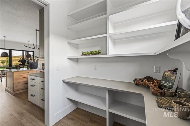 20373 N Swire Green Way, Boise, ID 83714