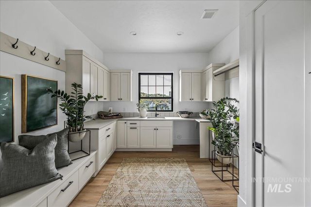 20373 N Swire Green Way, Boise, ID 83714