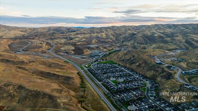 20373 N Swire Green Way, Boise, ID 83714