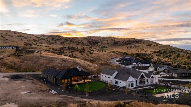 20373 N Swire Green Way, Boise, ID 83714