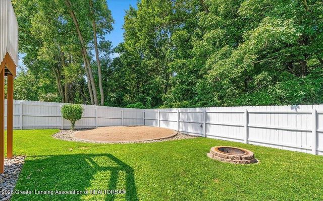 376 Spicetree Lane, Mason, MI 48854