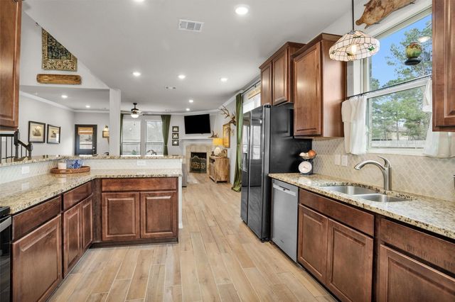 3410 Wood Rock Lane, Montgomery, TX 77356