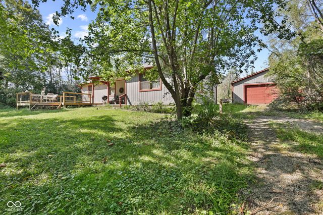 4226 Somerset Lake Road, Nashville, IN 47448