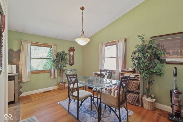 4226 Somerset Lake Road, Nashville, IN 47448
