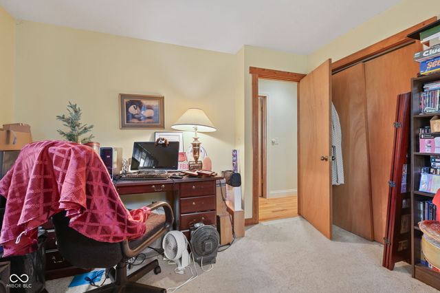 4226 Somerset Lake Road, Nashville, IN 47448