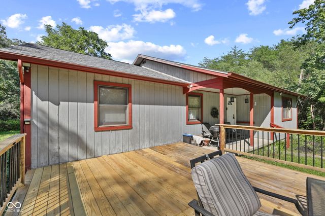 4226 Somerset Lake Road, Nashville, IN 47448
