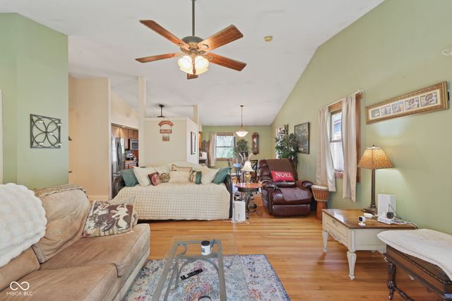4226 Somerset Lake Road, Nashville, IN 47448