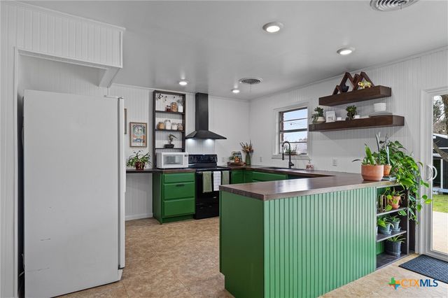 2010 S 49th Street, Temple, TX 76504