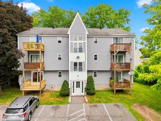 28 Ware St 1, Lowell, MA 01851