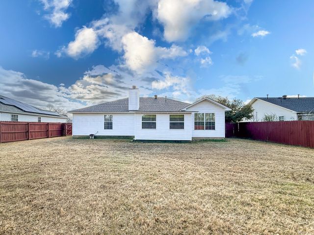 22 Willard Street, Ward, AR 72176