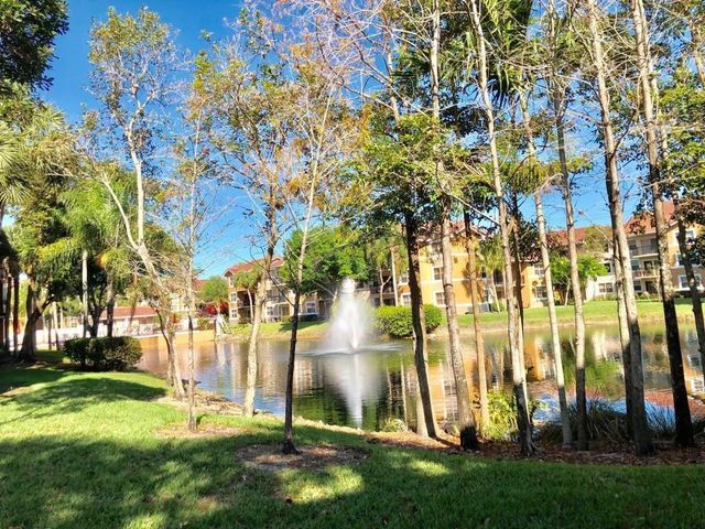 8721 Wiles Road 104, Coral Springs, FL 33067