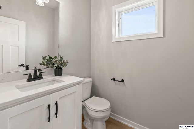5508 N 195 Street, Elkhorn, NE 68022