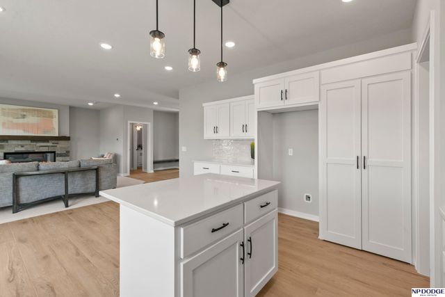 5508 N 195 Street, Elkhorn, NE 68022