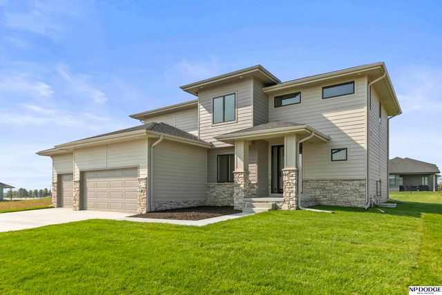 5508 N 195 Street, Elkhorn, NE 68022