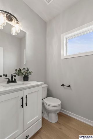 5508 N 195 Street, Elkhorn, NE 68022