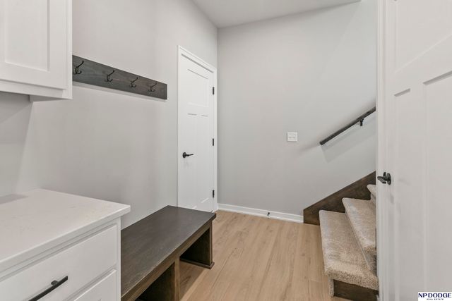 5508 N 195 Street, Elkhorn, NE 68022