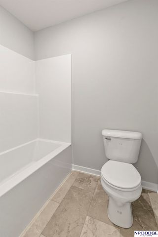 5508 N 195 Street, Elkhorn, NE 68022