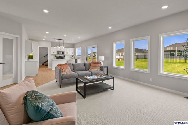 5508 N 195 Street, Elkhorn, NE 68022