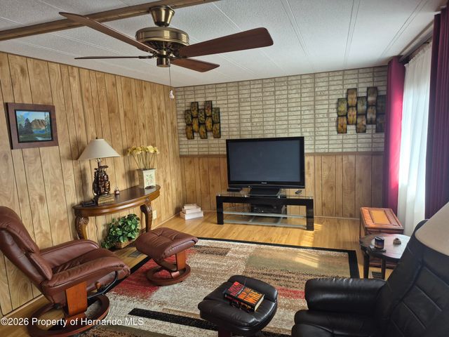 14315 Edgeknoll Street, Brooksville, FL 34613