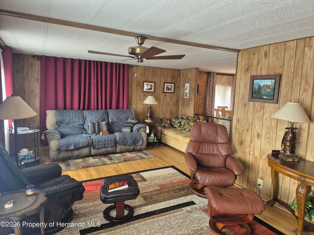 14315 Edgeknoll Street, Brooksville, FL 34613