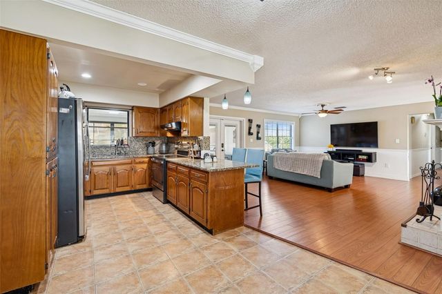 7810 N CAMERON AVENUE, Tampa, FL 33614