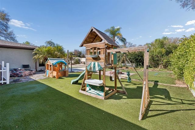 7810 N CAMERON AVENUE, Tampa, FL 33614