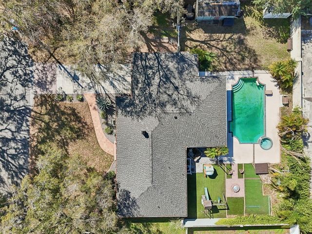 7810 N CAMERON AVENUE, Tampa, FL 33614